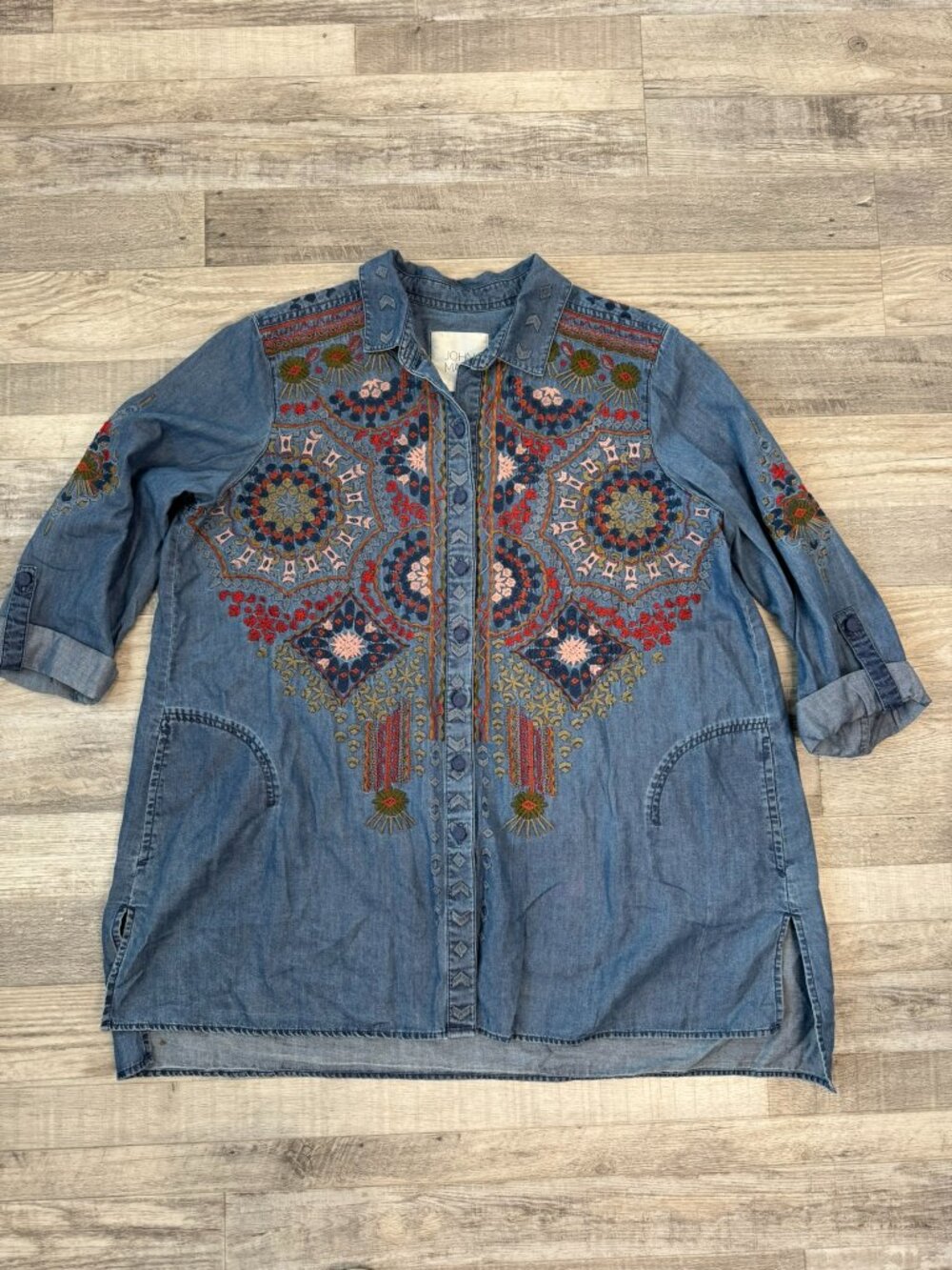 John Mark denim look heavily embroidered long sleeve tunic size large L16